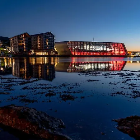 Quality Richard With Hotel