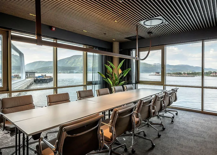 Quality Richard With Stokmarknes